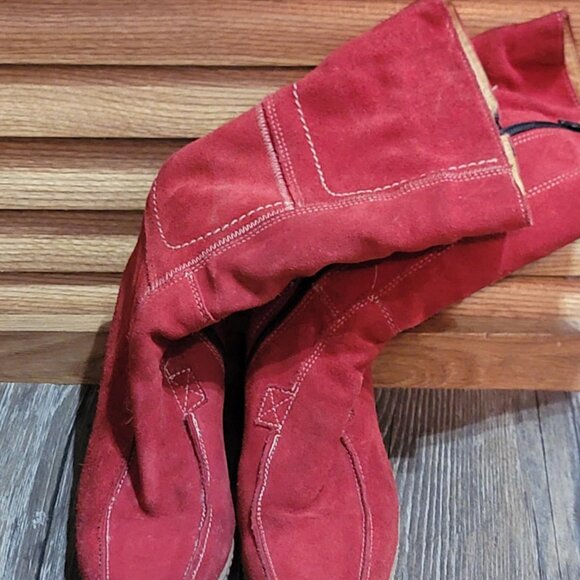 Nine West Women's 6 Red Suede Leather Whip Stitched Lined Wedge Shearling Boots - Picture 3 of 3